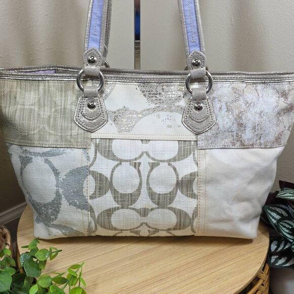 Coach Poppy Patchwork Tote and Wallet - Picture 5 of 16